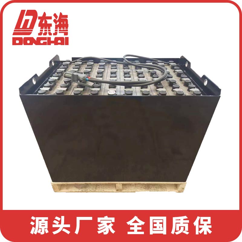 叉车电池：自行更换藏隐患，专业操作是关键